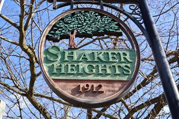 Close to shaker square, cleveland clinic, museums